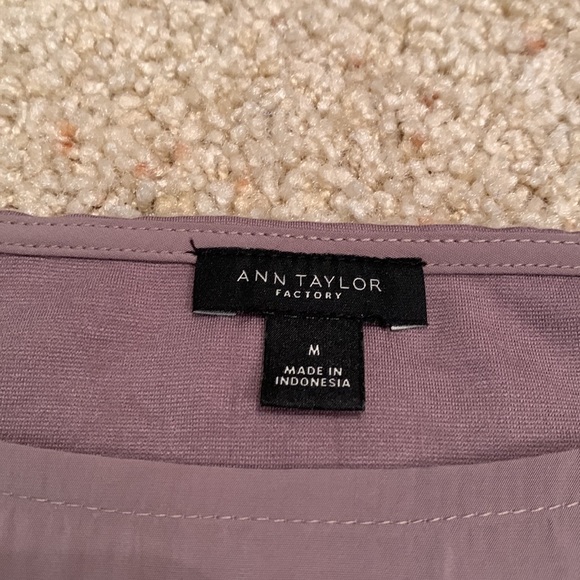 Ann Taylor Factory
Mixed Media Blouse Top
Brown-Purple (Size M) - Picture 2 of 4